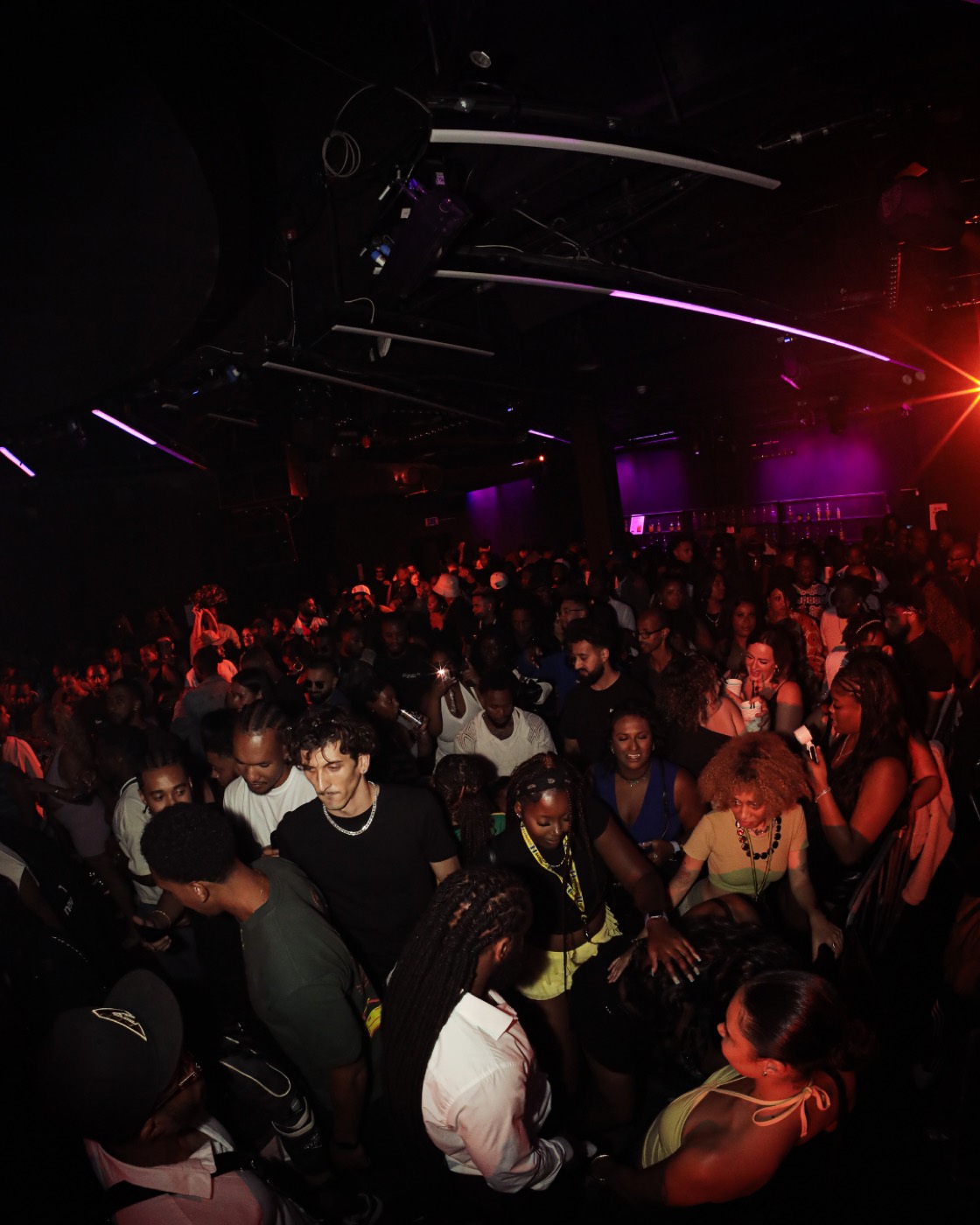 Packed dancefloor at City Splash